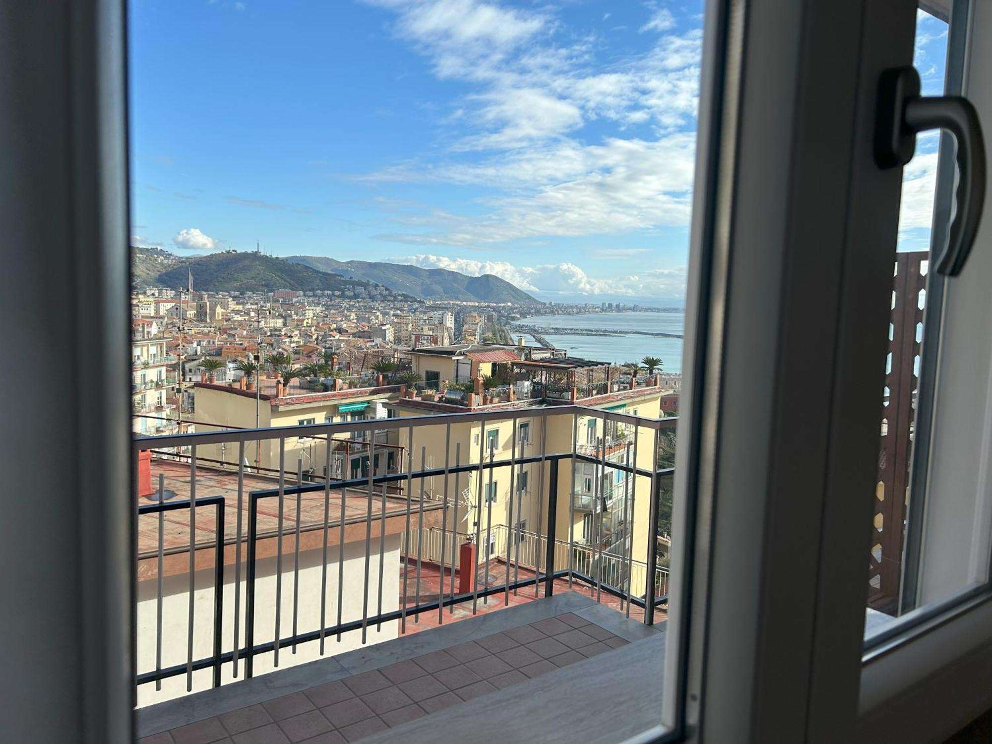 A Casa Di Roberta Apartment Salerno Exterior photo